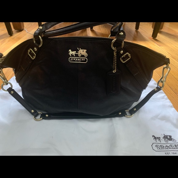 Coach - Picture 4 of 4